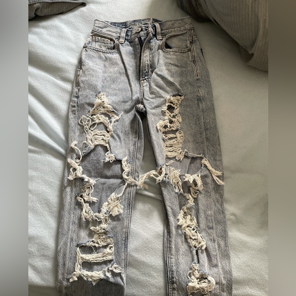 American Eagle ripped jeans - size 24 - Picture 1 of 4